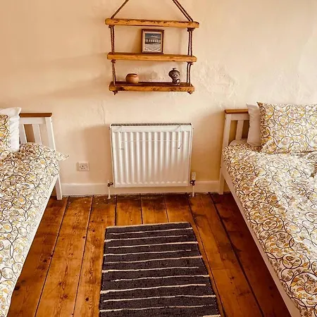The Maisonette, Brompton-by-sawdon Apartment