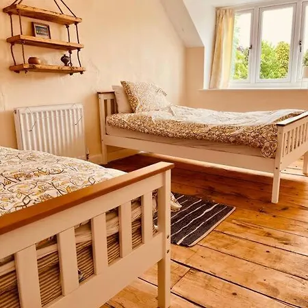 The Maisonette, Brompton-by-sawdon Apartment